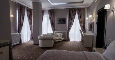 Улучшенный однокомнатный двухместный номер с двуспальной кроватью