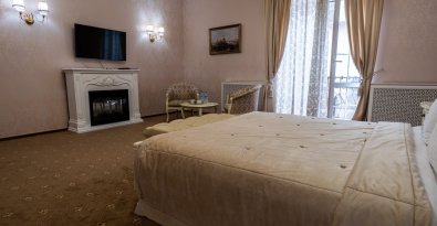 Улучшенный однокомнатный двухместный номер с двуспальной кроватью