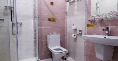 Стандартный однокомнатный двухместный номер с двуспальной кроватью
